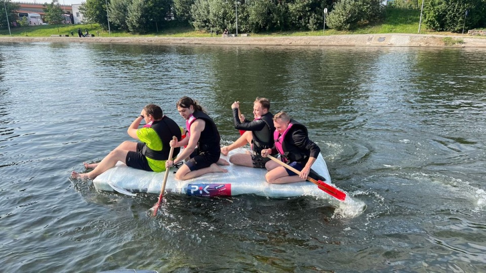 Trening ekipy Polskiego Radia PiK przed Wielkim Wyścigiem Butelkowym na niedzielnej odsłonie Festiwalu Ster na Bydgoszcz/fot. Izabela Langner/archiwum