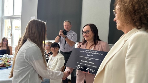 Nitro-Chem wręczył najlepszym uczniom stypendia o wysokości trzech tysięcy złotych/fot: Nitro-Chem S.A.