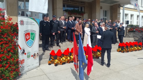 Nowy sprzęt otrzymały jednostki Ochotniczej Straży Pożarnej w regonie/fot. Michał Zaręba