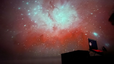 Mobilne planetarium w Solcu Kujawskim. / Fot. Natasza Trzebuchowska