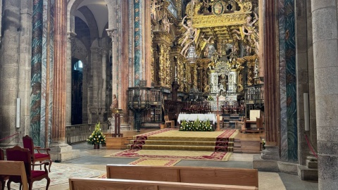 25 lipca obchodzony jest dzień św. Jakuba. Santiago de Compostela, gdzie znajduje się jego grób, już od czasów średniowiecznych jest celem licznych pielgrzymek. W obchodach uczestniczy ks. prof. Piotr Roszak z UMK w Toruniu. Jego zespół badawczy dokonał w hiszpańskim sanktuarium ciekawych odkryć/fot. nadesłane/ks. Piotr Roszak