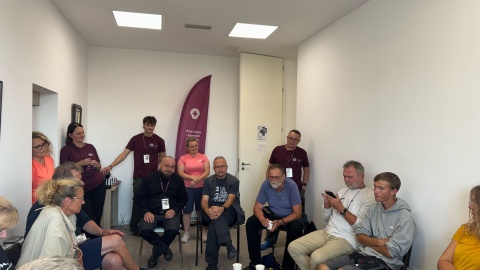 25 lipca obchodzony jest dzień św. Jakuba. Santiago de Compostela, gdzie znajduje się jego grób, już od czasów średniowiecznych jest celem licznych pielgrzymek. W obchodach uczestniczy ks. prof. Piotr Roszak z UMK w Toruniu. Jego zespół badawczy dokonał w hiszpańskim sanktuarium ciekawych odkryć/fot. nadesłane/ks. Piotr Roszak