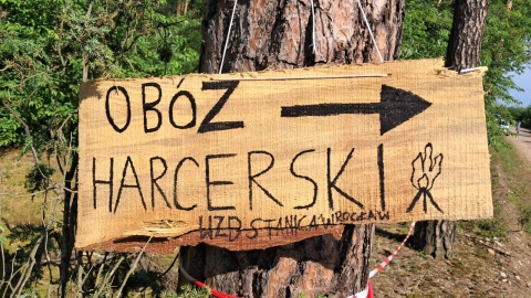 W czwartek wizytatorzy odwiedzili harcerzy nad jeziorem Białym w podbydgoskim Samociążku. Obecnie przebywa tu prawie 70-osobowa grupa z Wrocławia. To dzieci i młodzież w wieku od 9 do 18 lat/fot. Maciej Miś