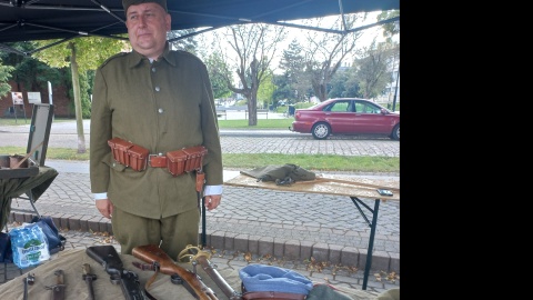 Na Bulwarach Piłsudskiego odbył się piknik militarny/fot. Marek Ledwosiński