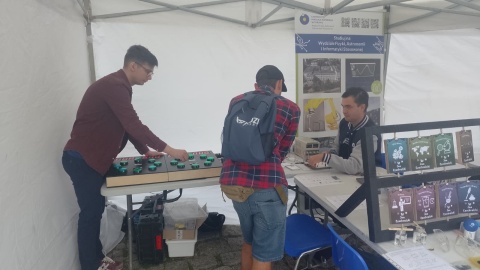 Rodzinny piknik naukowy „Odkrywcy przy Centrum Nowoczesności Młyn Wiedzy/fot: Michał Zaręba