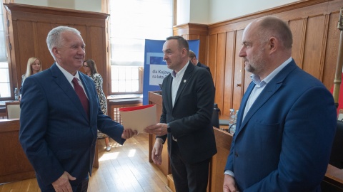 Ceremonia wręczenia umów z programu Fundusze Europejskie dla Kujaw i Pomorza/fot: Mikołaj Kuras dla UMWKP