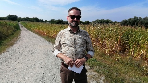 O zamku opowiada doktor Bogusław Bogucki – nauczyciel historii w szkołach w Złotorii oraz Lubiczu Dolnym/fot: Iwona Muszytowska-Rzeszotek