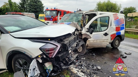 Jeden z kierowców zginął na miejscu. / Fot. Marcin Matwiejczuk / KM PSP w Toruniu