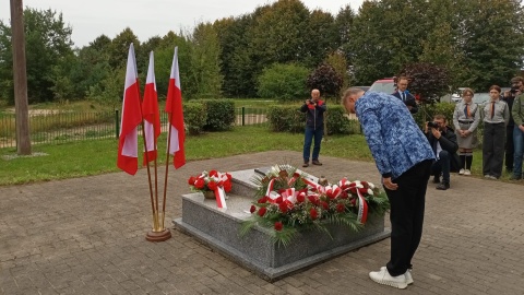 Ofiary zagłady osób z zaburzeniami psychicznymi uczczono podczas uroczystości w Borównie/fot.: Monika Siwak