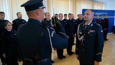 Czterdziestu pięciu nowych kujawsko-pomorskich policjantów złożyło ślubowanie/fot. KWP Bydgoszcz