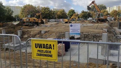Wmurowanie aktu erekcyjnego pod budowę bydgoskiego Centrum Stomatologii/fot.: Monika Siwak