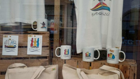 „Bydgłaszcz" - tak prezentują się nowe bydgoskie gadżety. / Fot. Damian Klich