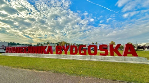 Prof. Józef Gawlik, były rektor Politechniki Krakowskiej jest od dziś doktorem honoris causa Politechniki Bydgoskiej/fot. Izabela Langner