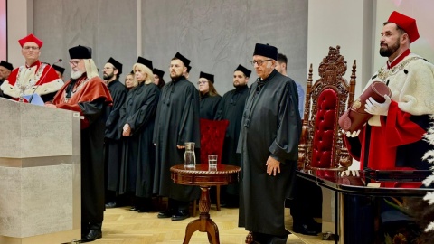 Prof. Józef Gawlik, były rektor Politechniki Krakowskiej jest od dziś doktorem honoris causa Politechniki Bydgoskiej/fot. Izabela Langner