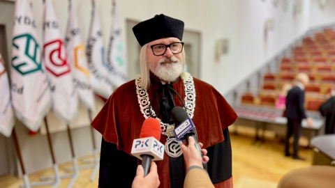 Prof. Józef Gawlik, były rektor Politechniki Krakowskiej jest od dziś doktorem honoris causa Politechniki Bydgoskiej/fot. Izabela Langner