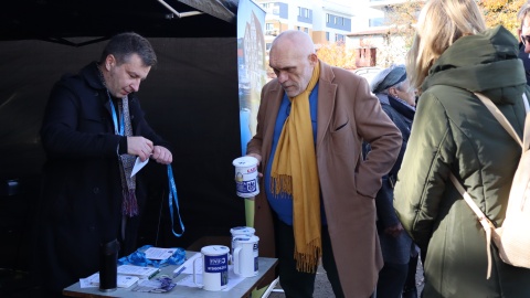 Kwesta na Cmentarzu Starofarnym w Bydgoszczy/fot. Tatiana Adonis