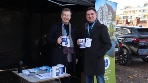 Kwesta na Cmentarzu Starofarnym w Bydgoszczy/fot. Tatiana Adonis