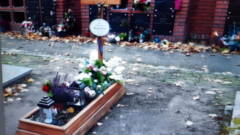 Polskie Radio PiK odwiedziło groby osób związanych z radiem, z lokalnymi mediami/fot. Henryk Żyłkowski