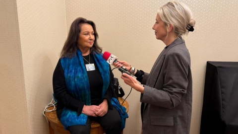 Anna Dymna podczas rozmowy z naszą redakcyjną koleżanką - Bogumiłą Wresiło. / Fot. Izabela Langner