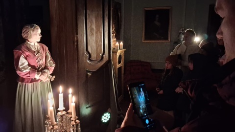 Zrekontruowaną postać wampirki Zosi zaprezentowano w sobotę w Pałacu w Ostromecku. / Fot. Damian Klich