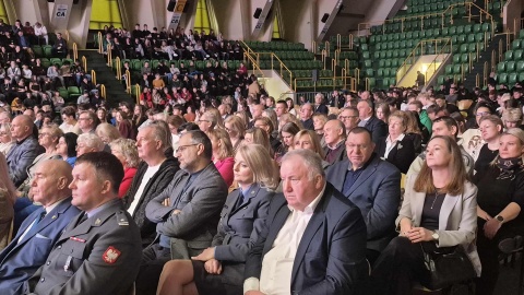 „W jedności siła, w wiedzy przewaga" - to hasło konferencji, która odbywa się w Inowrocławiu. Poświęcona jest bezpieczeństwu i zagrożeniom związanym z wojną na Ukrainie/fot. Powiat Inowrocławski/Facebook