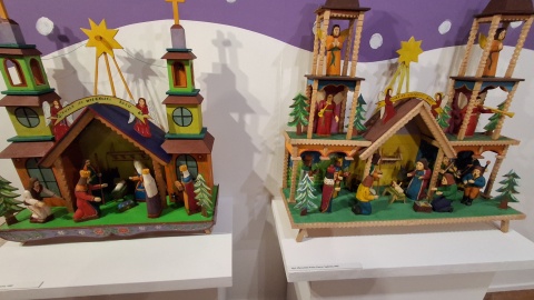 Największa ma dwa metry wysokości, najmniejsza mieści się w łupince orzecha - mowa o szopkach, które prezentowane są w Muzeum Etnograficznym w Toruniu/fot. Iwona Muszytowska-Rzeszotek