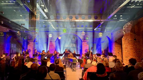 Koncert z cyklu „Muzyka w Zamku Niebos" w Młynach Rothera. / Fot. Izabela Langner
