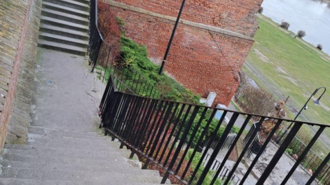 Tak obecnie prezentują się zabytkowe schody. / Fot. Marcin Doliński