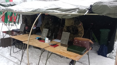 Ostatnie przygotowania przed początkiem „Konkursu o tytuł Mistrza Ognia Artyleryjskiego Wojsk Lądowych 2025”/fot. Michał Zaręba