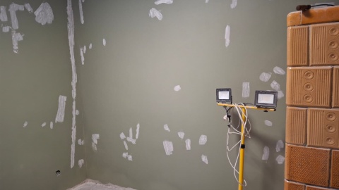 Remont u pana Wiesława i jego synka trwa. / Fot. Marcin Doliński