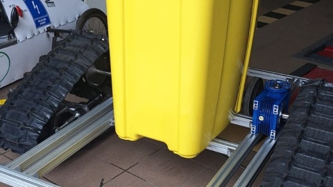 Autonomiczny śmietnik ma pomóc w sprzątaniu, szczególnie na imprezach masowych/fot. materiały Politechniki Bydgoskiej