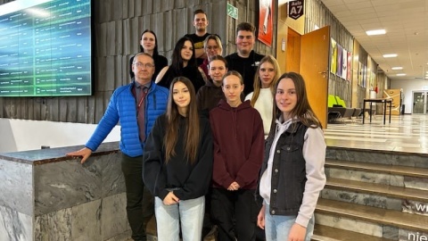 Autonomiczny śmietnik ma pomóc w sprzątaniu, szczególnie na imprezach masowych/fot. materiały Politechniki Bydgoskiej