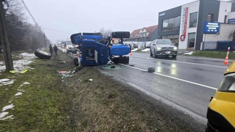 Samochód osobowy zderzył się z ciągnikiem w podbydgoskiej Brzozie/fot. Heron15 Pomoc Drogowa Bydgoszcz 24h Andruszczenko Krystian 501337500