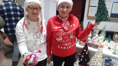 Osoby z niepełnosprawnościami wystawiły na sprzedaż swoje rękodzieła/fot. Michał Zaręba