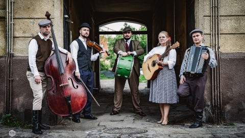 Kapela Podwórkowa „Ferajna Bydgoska"/fot. materiały zespołu