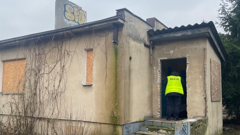 W czasie zimy służby odwiedzają miejsca pobytu osób bezdomnych/fot. KWP Bydgoszcz