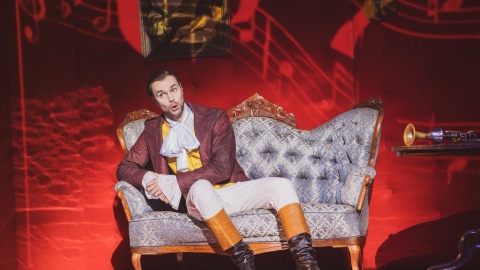 Próby generalna Koncertów Sylwestrowo-Noworocznych 2025/2026, które łączą piękno muzyki z widowiskową oprawą sceniczną. / Fot. FB Opera Nova / Simona Skrebutėnaitė