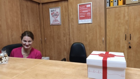 Dawcy krwi otrzymali dziś specjalne filiżanki/fot. Monika Siwak