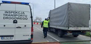 Z Rumunii do Polski i z powrotem. Towarowy bus nie miał ważnych badań technicznych