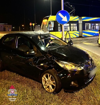 Doprowadził do kolizji z tramwajem w Toruniu. Kierowca z mandatem i punktami