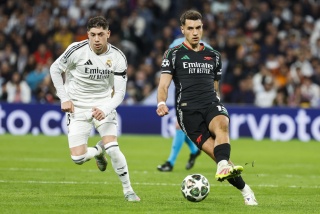 LM: Barcelona awansowała mimo porażki. Arsenal wyeliminował Real [wyniki]
