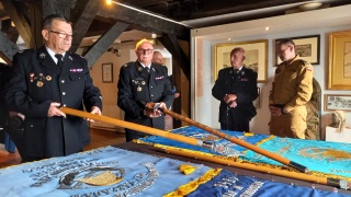 Przemysłowa cząstka miasta trafiła do bydgoskiego muzeum. Przekazanie strażackich sztandarów [zdjęcia]