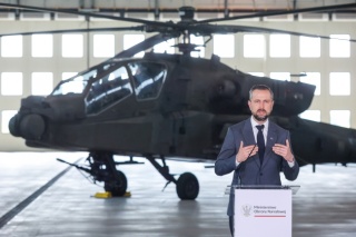 Pierwsze śmigłowce Apache już w bazie pod Inowrocławiem Posłużą do szkolenia [zdjęcia]