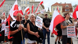 Protestowali przeciwko przyjmowaniu imigrantów. Marsz dla Bezpieczeństwa w Bydgoszczy [zdjęcia, wideo]