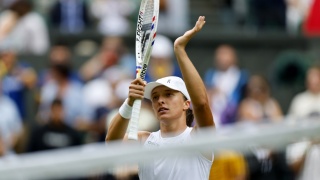 Wimbledon: Iga Świątek pokonała Clarę Tauson i awansowała do ćwierćfinału