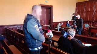 5 lat i 4 miesiące więzienia dla Michała W., który odgryzł żonie kawałek nosa