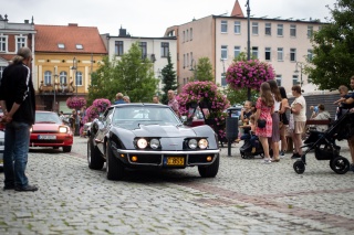 Zabytkowe pojazdy wypełniły Rynek w Wąbrzeźnie Ponad 100 wystawców z całej Polski [zdjęcia]