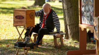 Rośnie liczba pracujących emerytów. Na rynku pracy znajduje się prawie milion seniorów