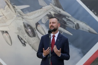Wielki kontrakt dla Bydgoszczy W WZL nr 2 będą modernizowane polskie samoloty F-16