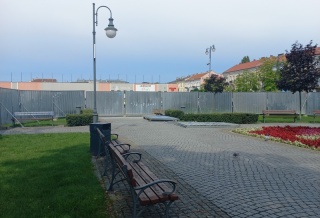 Budowali pomnik, wykopali szkielety. Inwestycja we Włocławku wstrzymana